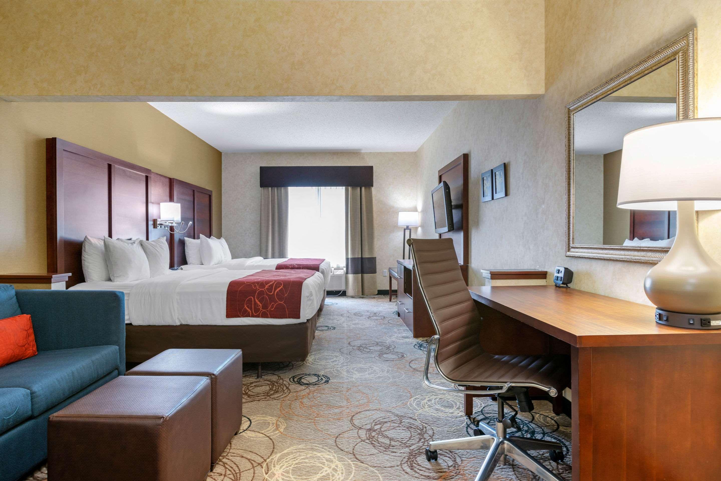 Comfort Suites Southfield-Detroit Exterior foto